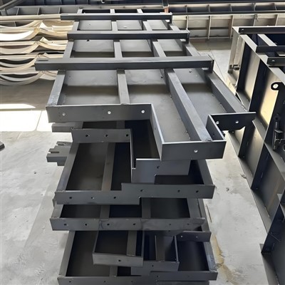 Demiryolu Kablo Kanalı Duvar Kalıbı