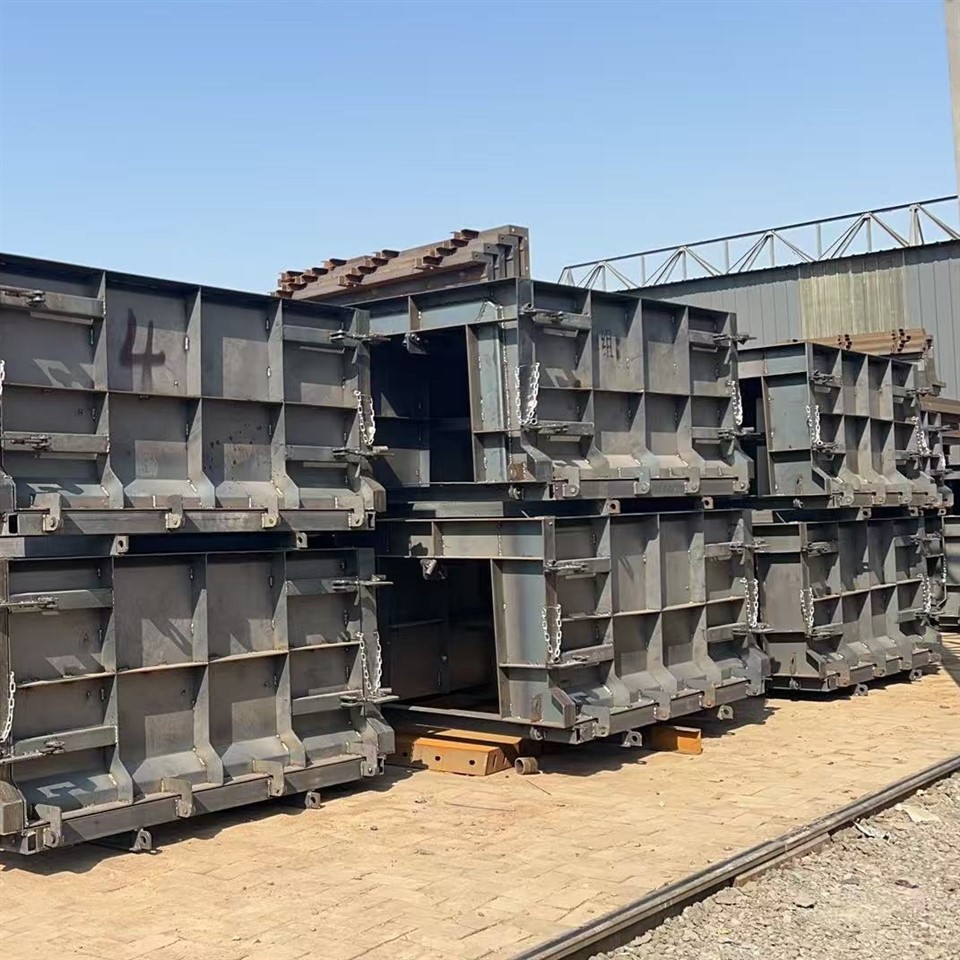 Çelik Drenaj Kanal Kalıbı